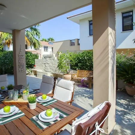Enalos “less Than 1 Minute Walk To The Beach” 99 Pyla