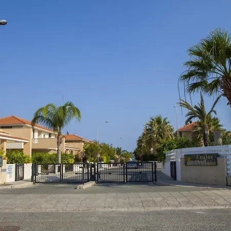Enalos “less Than 1 Minute Walk To The Beach” 99 Villa *