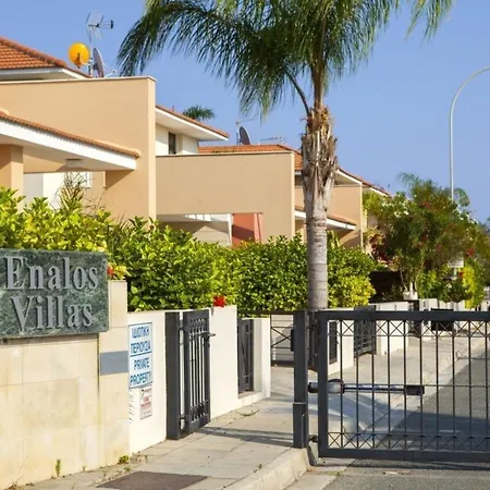 Willa Enalos “less Than 1 Minute Walk To The Beach” 99 *