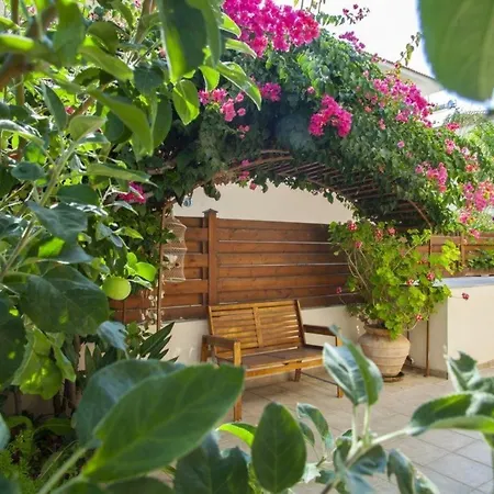Enalos “less Than 1 Minute Walk To The Beach” 99 Βίλα *